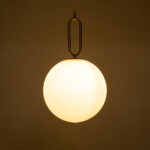 GloboStar® BELLISSIMO 61487 Μοντέρνο Κρεμαστό Φωτιστικό Μπάλα Μονόφωτο 1 x E27 IP20 Λευκό Γυαλί με Χρυσό Μέταλλο - Μ30 x Π30 x Υ52cm - Image 19